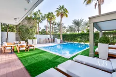 Luxurious | Waterfront Living | Private Pool
