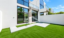 4 BR + MAID TOWNHOUSE FOR RENT