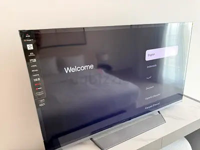 55-inch Smart LED TV - Like New, Ready to Set Up