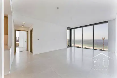 Upgraded Home | Sea View | Ready To Move