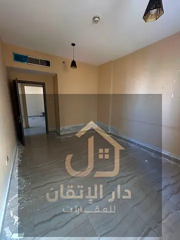 فرصة ذهبية للإيجار شقة غرفتين وصاله منطقه القاسمية موقع مميز يوجد باركين مجان
