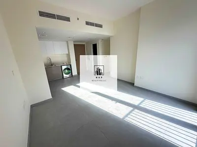 Specious luxury apartment for rent