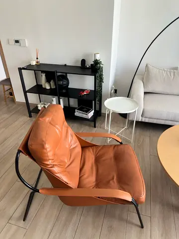 eBarza Pavia Lounge Chair Brown leather lounge chair - Excellent condition