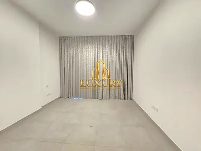 ✨ استوديو فاخر – 32,000 درهم – 4 شيكات – سنوي ✨
