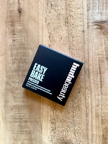 HUDA BEAUTY EASY BAKE PRESSED POWDER – UBE BIRTHDAY CAKE