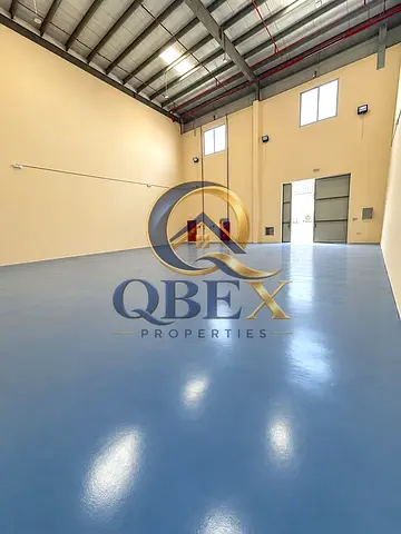 Spacious Warehouse for Goods, Stock & Business Materials