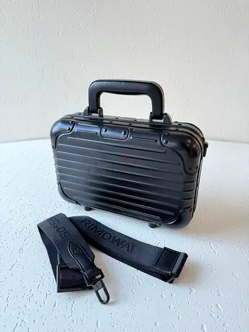 rimowa sling bag