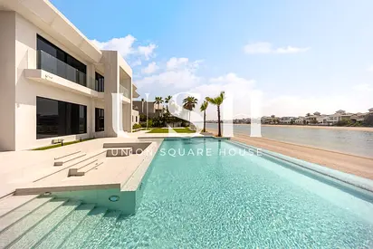 Prestigious Frond P | Private Beach | Large Plot