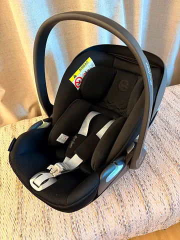 Baby car seat CYBEX Cloud T