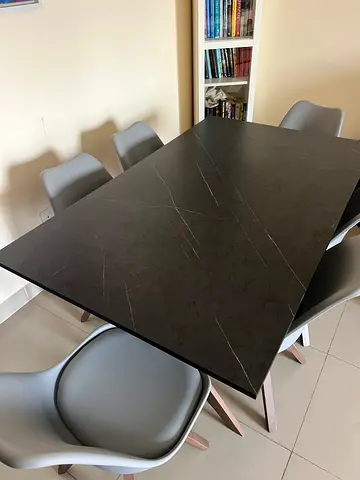 Dining table for sale