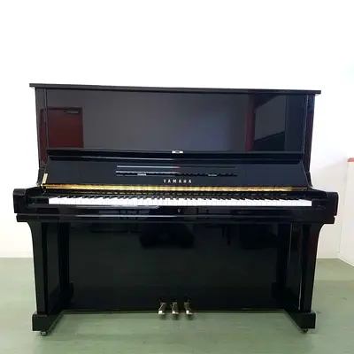 Yamaha U1H
