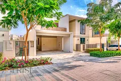 5 Bedroom Villa | Vacant | Spacious Layout