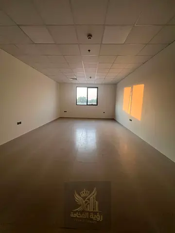أول ساكن مساحة كبيرة جداً في الفلاح قرب المدينة الجامعية والزاهية