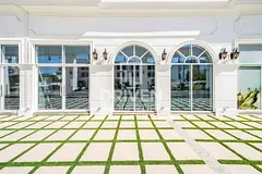 Cafe Unit | High Ceiling | Main Road Frontage