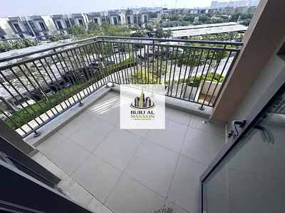 🏡 **شقة واسعة من غرفة نوم واحدة مع غرفة دراسة وشرفة | زاهية أبتاون، الشارقة | 66,000 درهم | 4 دفعات**