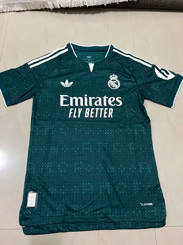 Real Madrid 2026/27 Green Football Shirt – Size S