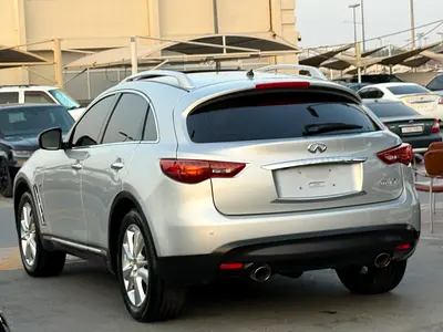 2014 Infiniti QX70 photo 4