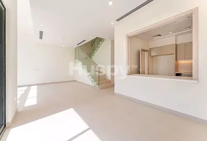 Vacant | Unfurnished | Large Plot