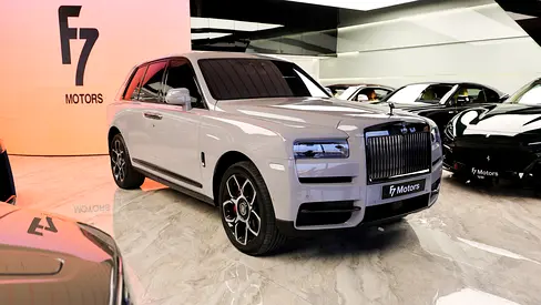 Rolls-Royce Cullinan Black Badge 2023 GCC Specs - Under Warranty