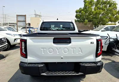 2026 Toyota HILUX — миниатюра 17