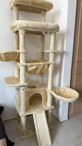 Beige Scratching Post - AVAILABLE AT END OF OKTOBER