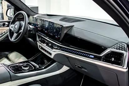 صورة 13 لـ 2026 BMW X5
