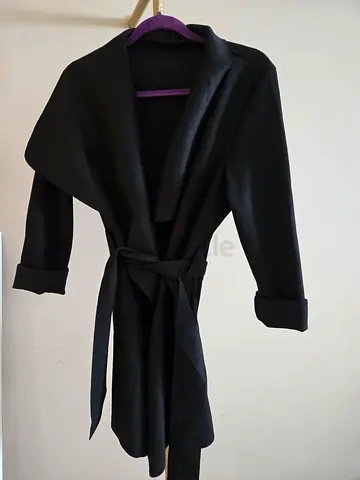 Black women's overcoat, size s/m