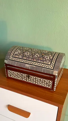 Vintage Marquetry Jewelry Box: Exotic Wood & Mother of Pearl
