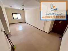Spacious one-bedroom apartment with a living room and central air conditioning. Centrally located ne