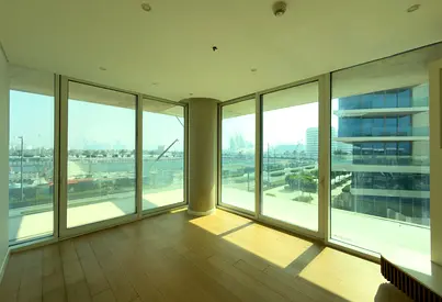 BALCONY | CORNER UNIT | LUXURY LIVING