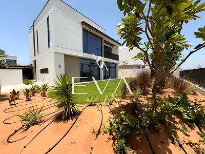 LANDSCAPED | CLOSE TO AMENITIES | VASTU