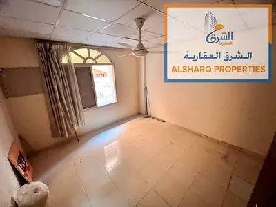 Spacious studio for annual rent in Al Nuaimiya 1, Ajman Behind Day to Day Ground floor Window AC Maintenance covered by the landlord Annual rent: AED