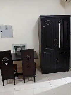 Well maintained fully furnished room for familly
