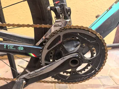 Racing bike crankset with chainring - used SRAM Rival crankset in good condition.