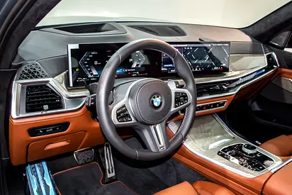 صورة 9 لـ 2026 BMW X5