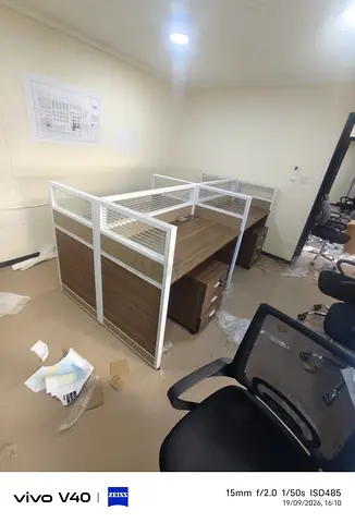 4 seater workstation brand new
