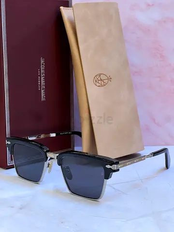 Classic Clubmaster-style Black Sunglasses with Case