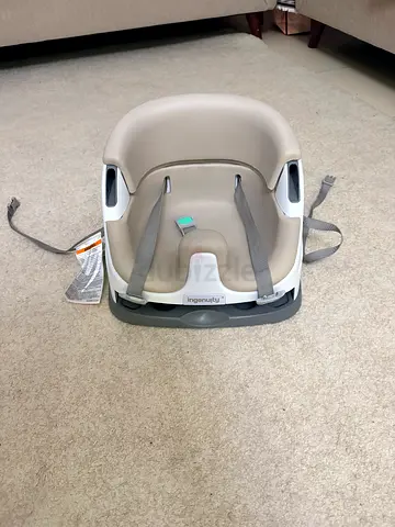 Portable Fisher-Price Booster Seat / Toddler Travel Chair - Clean, Good Condition