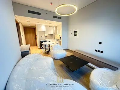 LUXURY LIVING | ELEGANTLY FURNISHED | FULLY EQUIPPED