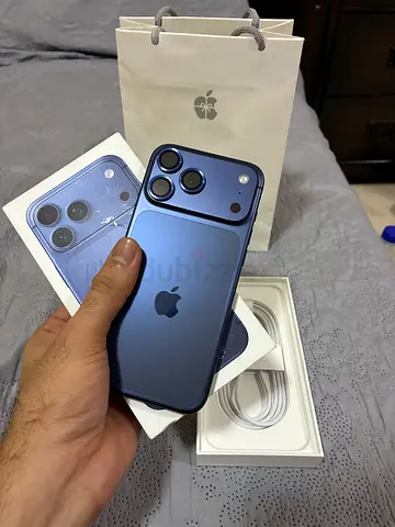 iPhone 17 pro max just box open