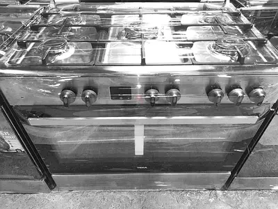 5 Burner cooking range