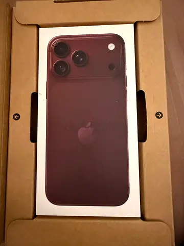 iPhone 18 promax (512 gb) - burgundy , brand new in box tdra