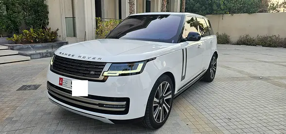 Land Rover Range Rover HSE GCC model 2023 account free original paint