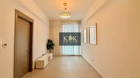 Unfurnished | Near to Mall | Vacant