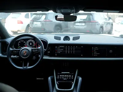صورة 2 لـ 2024 Porsche CAYENNE