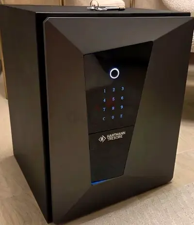 WiFi Digital Safe Locker
