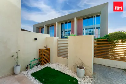 Corner unit | Bigger Layout | Fitted | Furnished