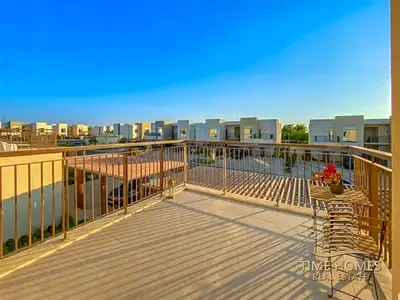 Vacant on Oct 1 | Upper Floor | Unfurnished
