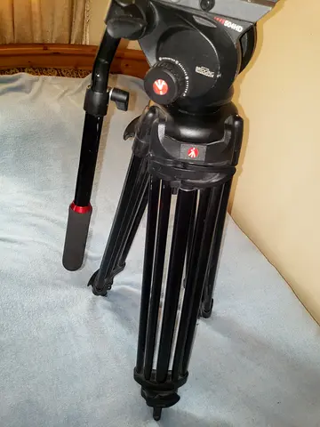 Manfrotto 504HD tripod