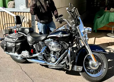2003 Harley-Davidson Heritage Softail Classic – 100th Anniversary 🇨🇦 ( carburetor / golden key))